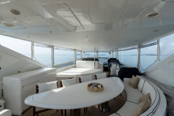 Falcon 102' - Imagen 10