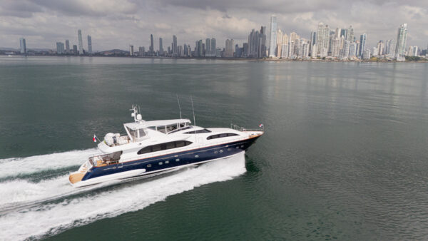 Falcon 102' - Imagen 6