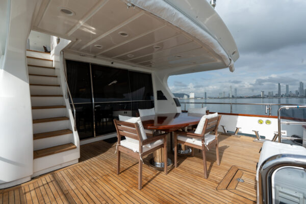 Falcon 102' - Imagen 9